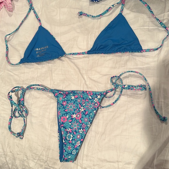 Frankie’s bikini size small top and size medium bottoms - Picture 5 of 5